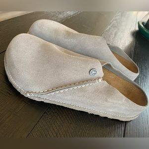 Birkenstock NEVER WORN Men’s Size 41 Wide tan suede